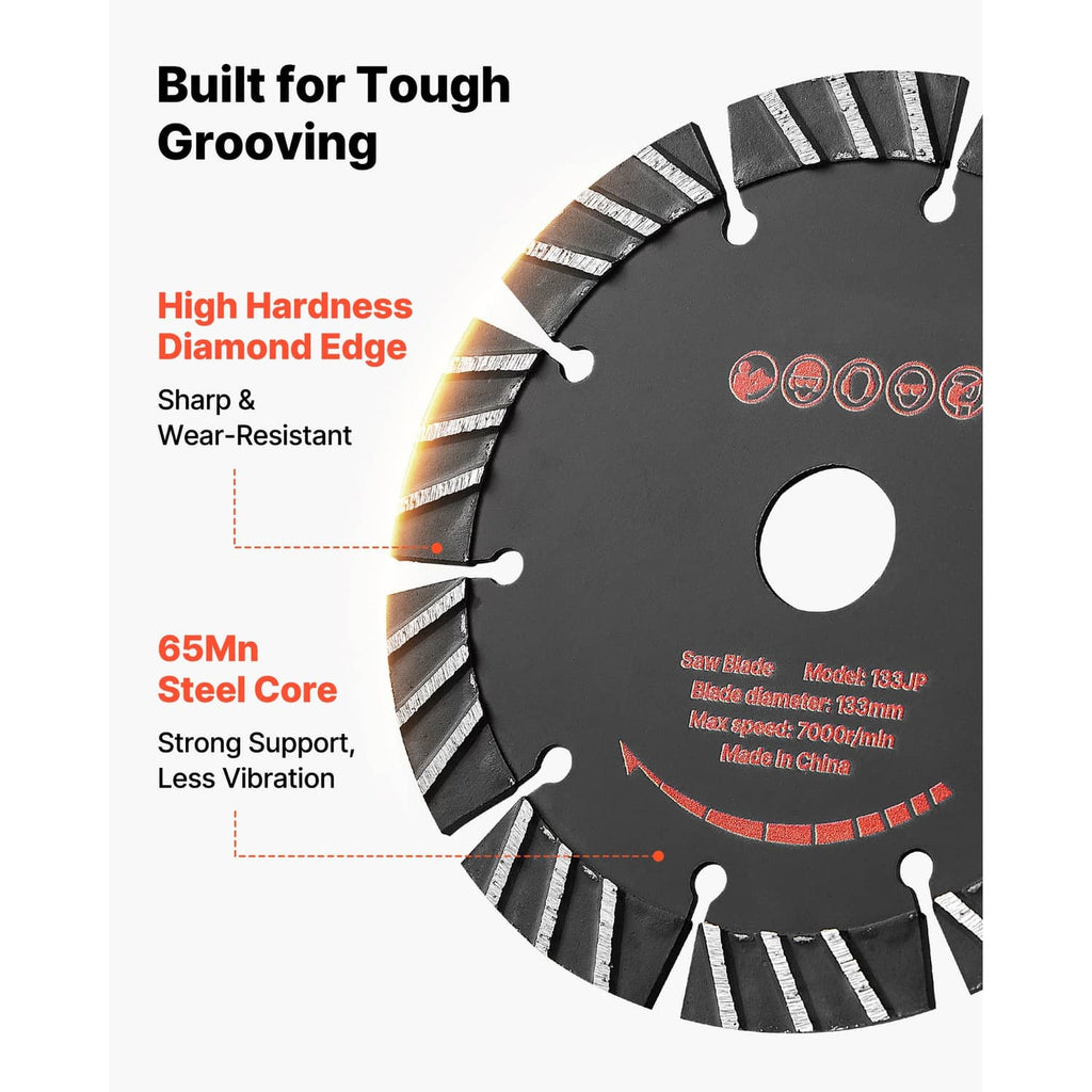 Diamond concrete cutting blade with segmented diamond edge and center mounting hole