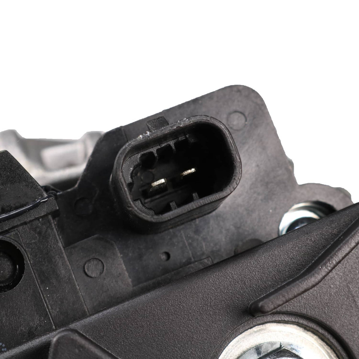 Alternator electrical connector with black housing and metal terminals