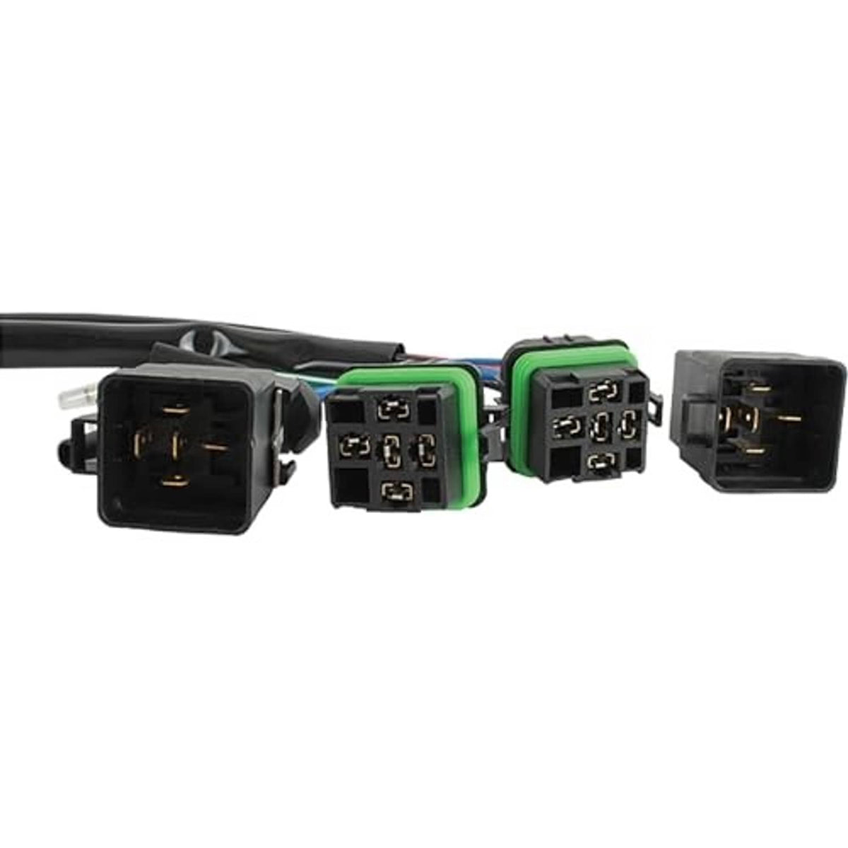 3-wire wiring harness connectors close-up: black sockets with green adapter