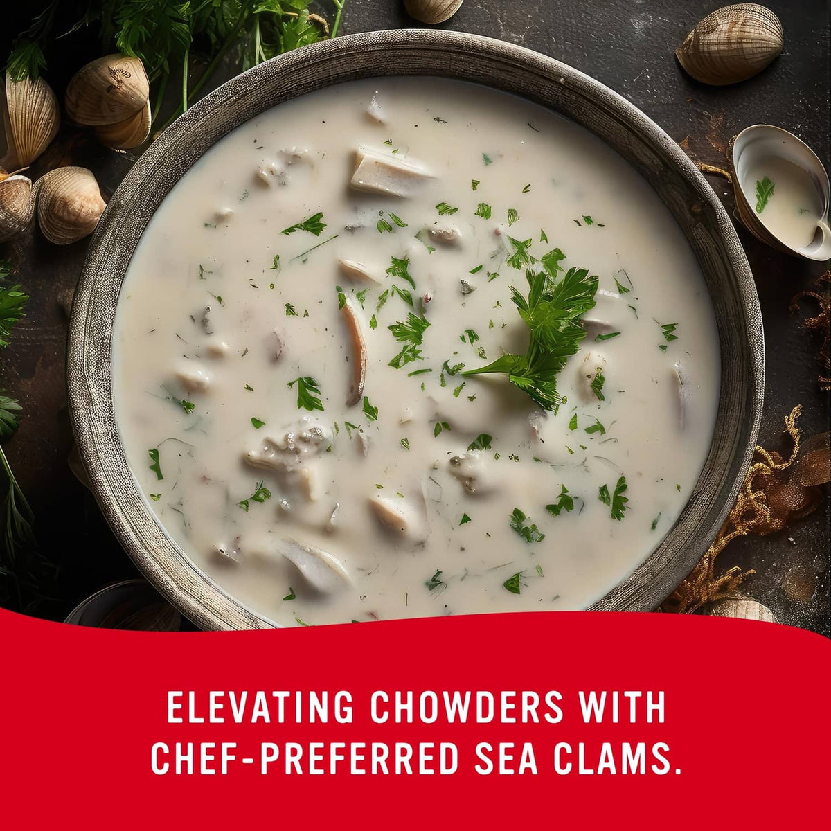 Bowl of creamy clam chowder with chopped clams and parsley garnish