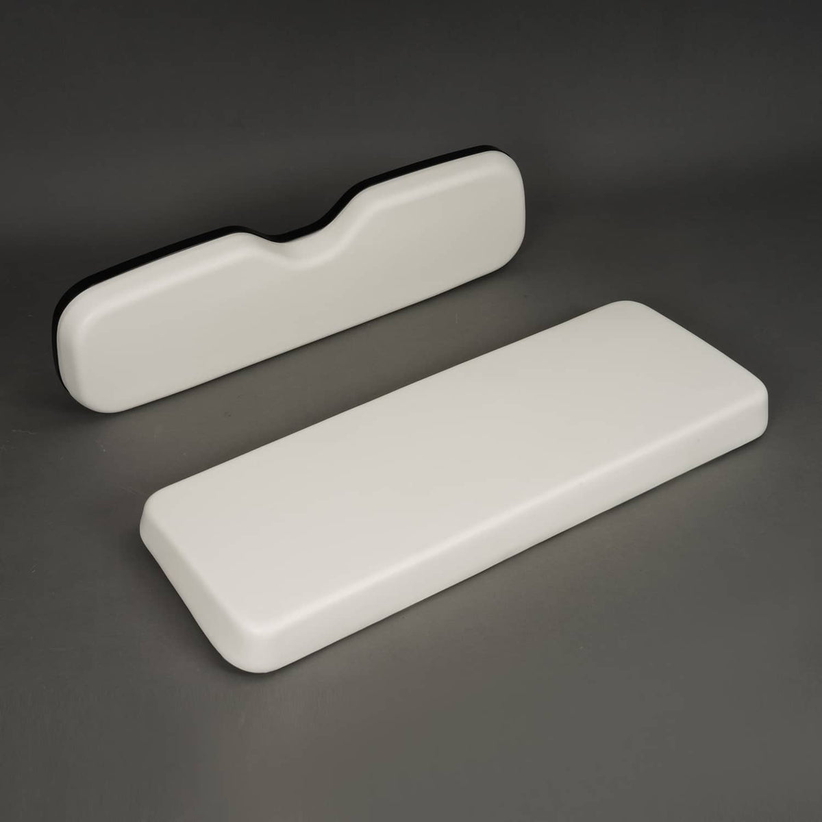 White seat bottom cushion with matching backrest cushion