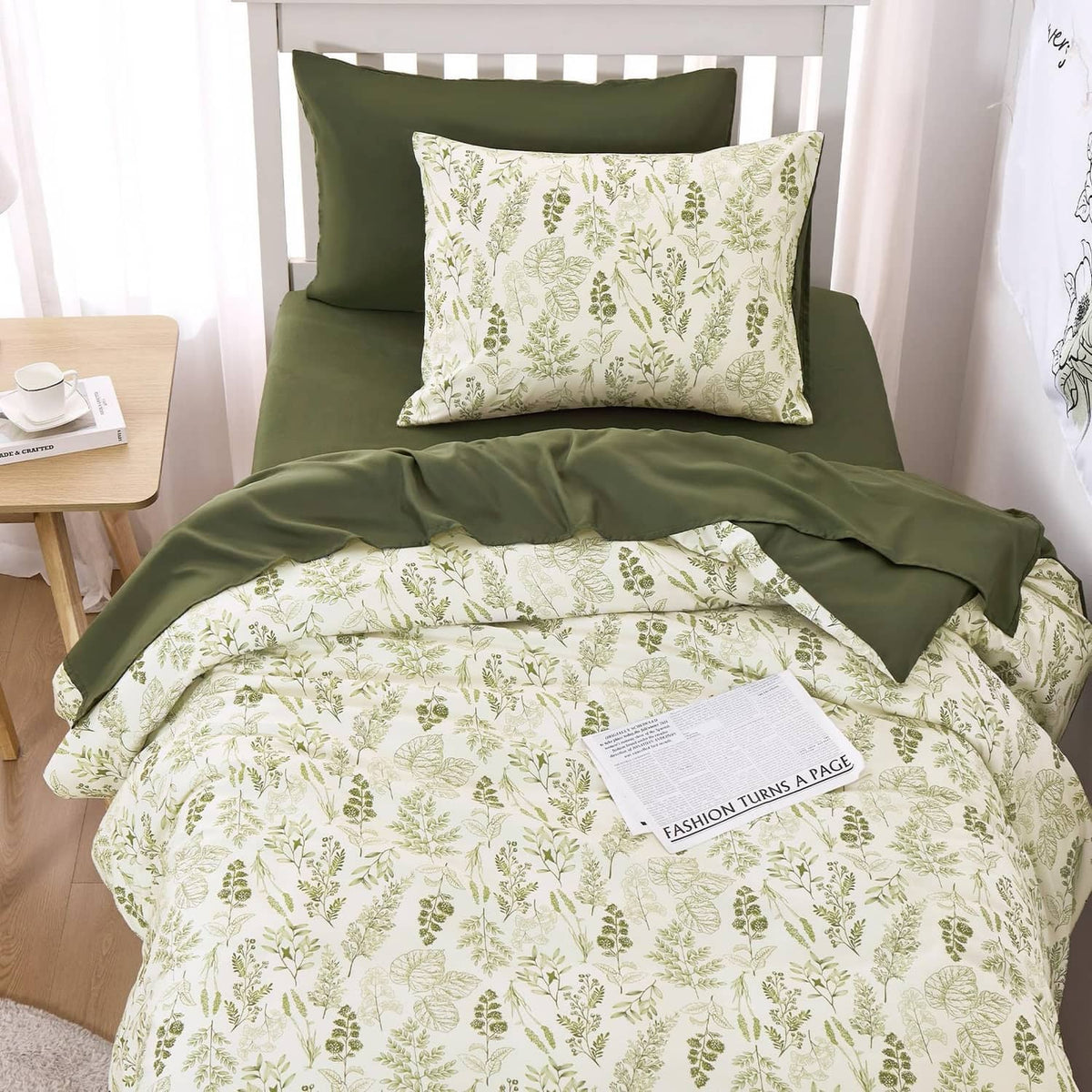 Botanical leaf printed comforter set with olive backing and two square pillows