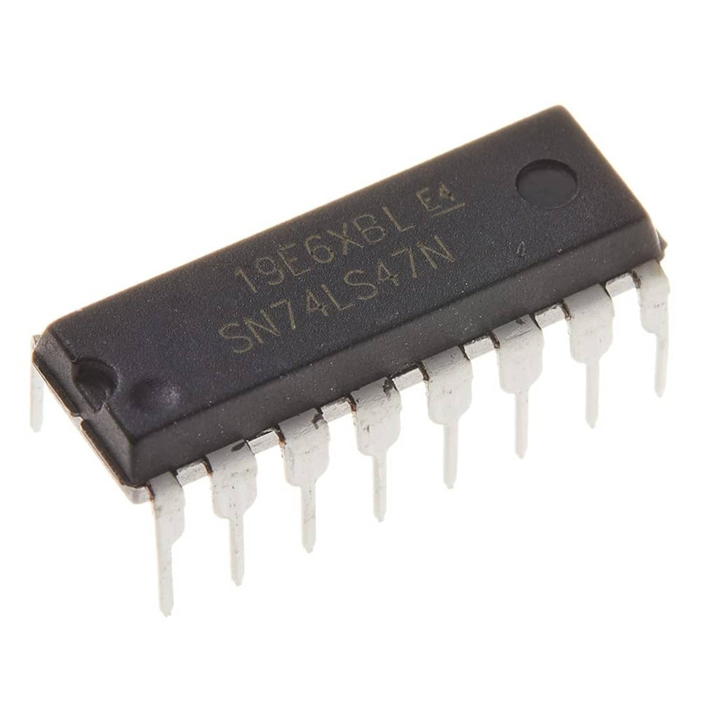 Single 74LS47N BCD-to-7-segment decoder IC in black DIP with leg pins