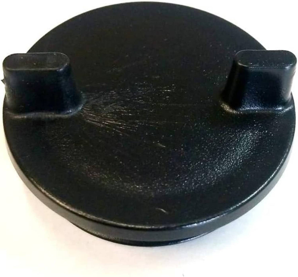 Black non-locking gas deck fill cap with raised grip tabs