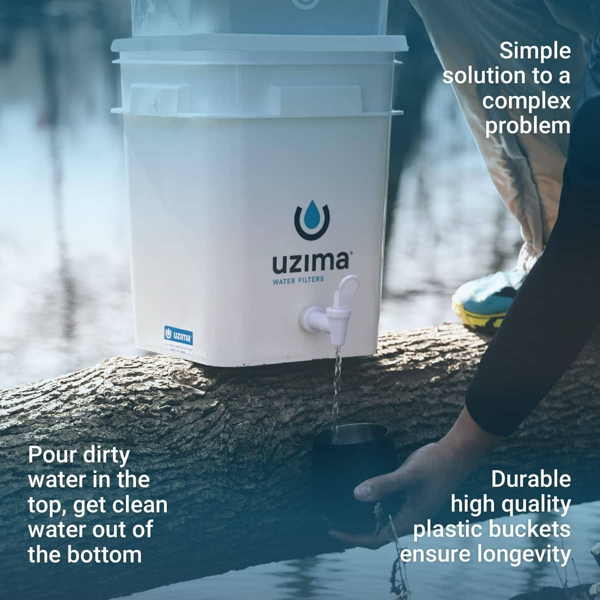 Portable water filter bucket with spigot for pouring clean drinking water