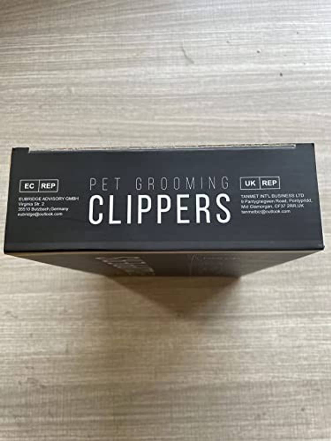 Pet grooming clippers retail box with “PET GROOMING CLIPPERS” branding