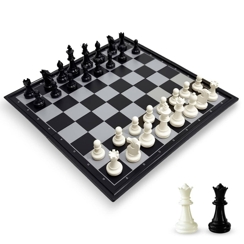 Magnetic travel chess board with black and white squares and black/white pieces