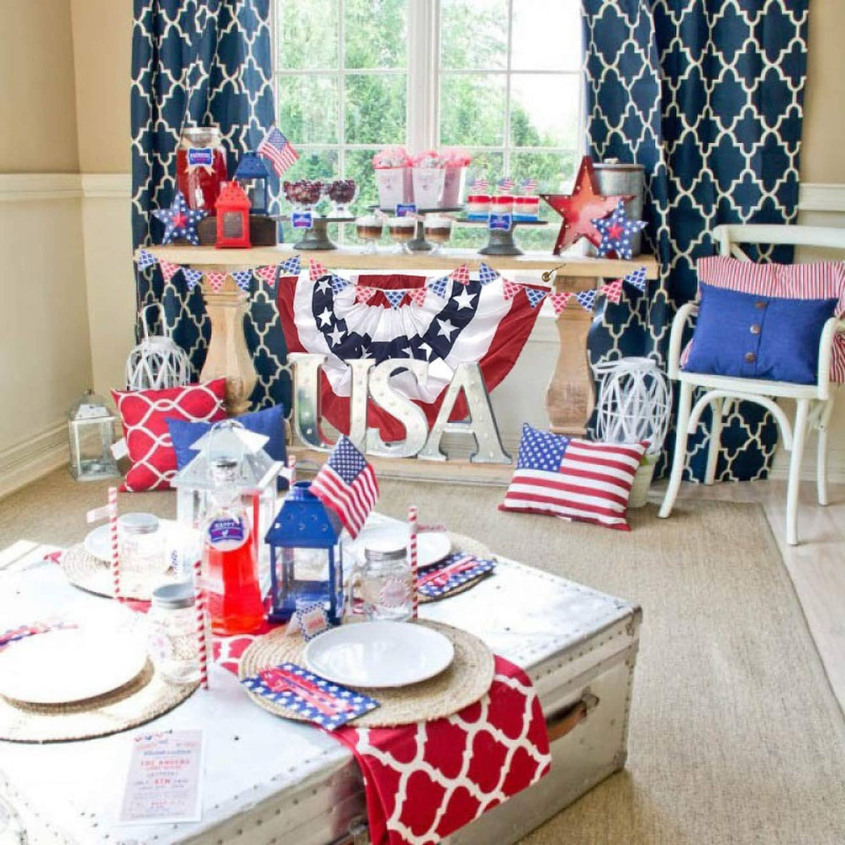 Patriotic pleated fan bunting flag centerpiece with star pattern and red-and-white stripes