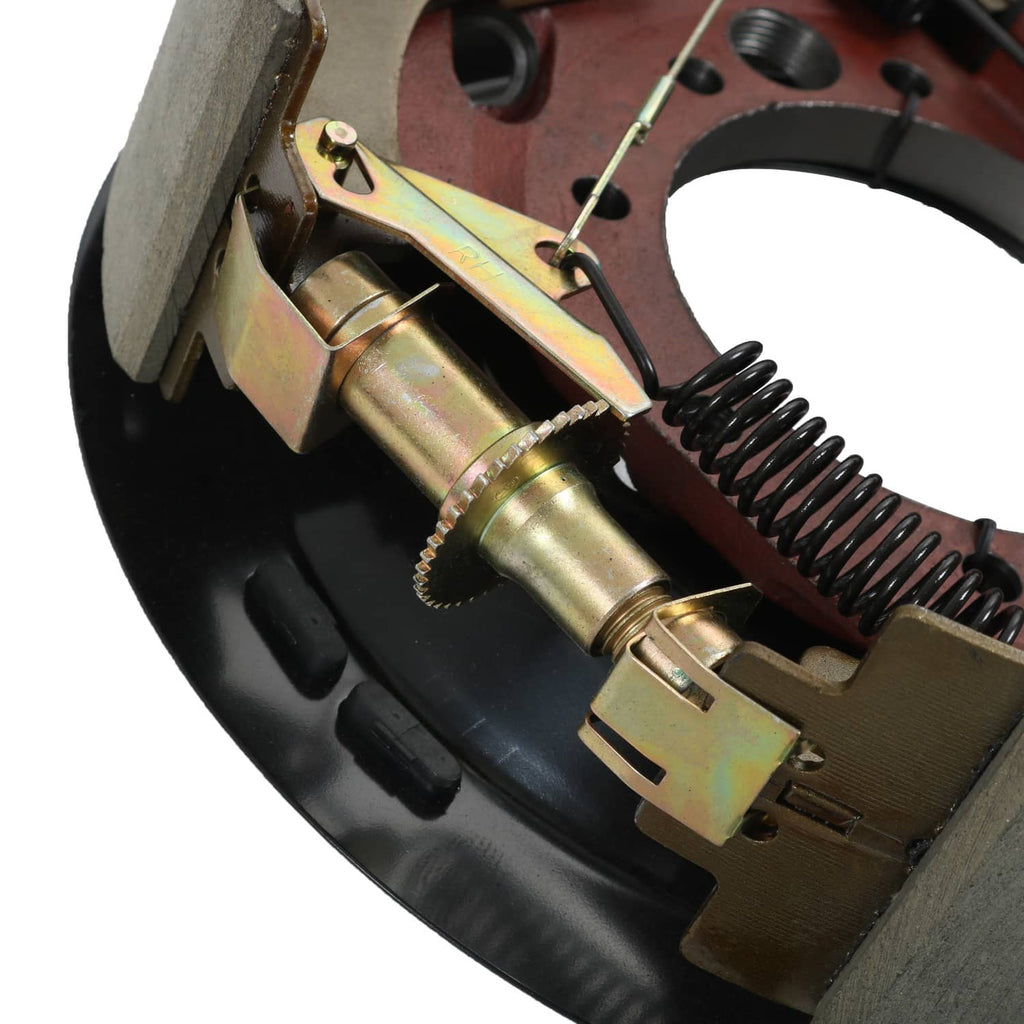 Hydraulic trailer brake actuator with coil spring and metal linkage on drum