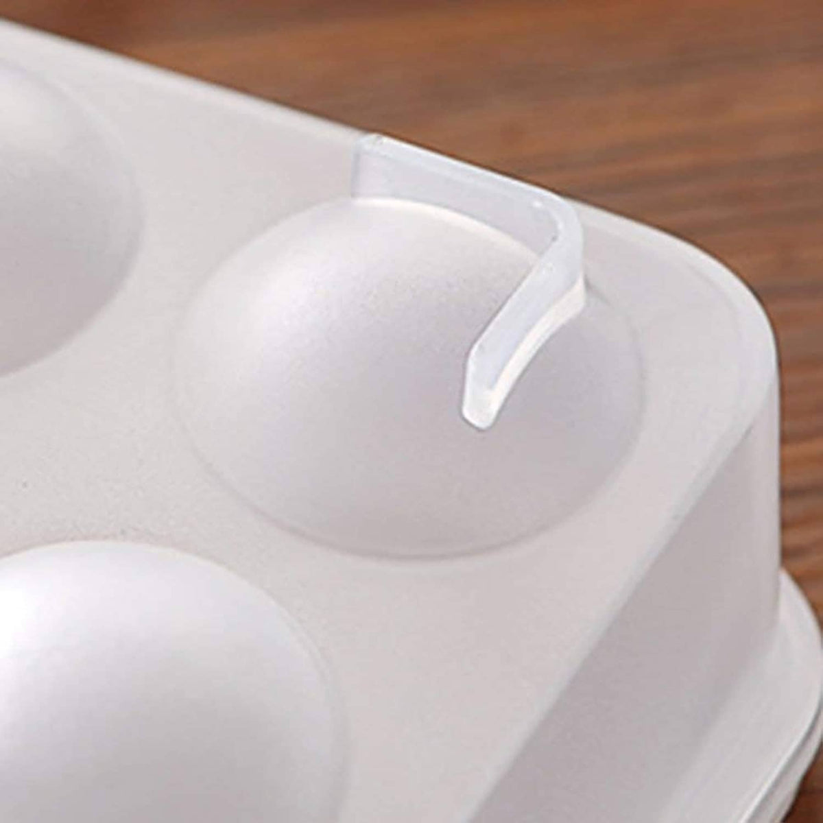 Clear plastic lid snap-handle for deviled egg tray carrier