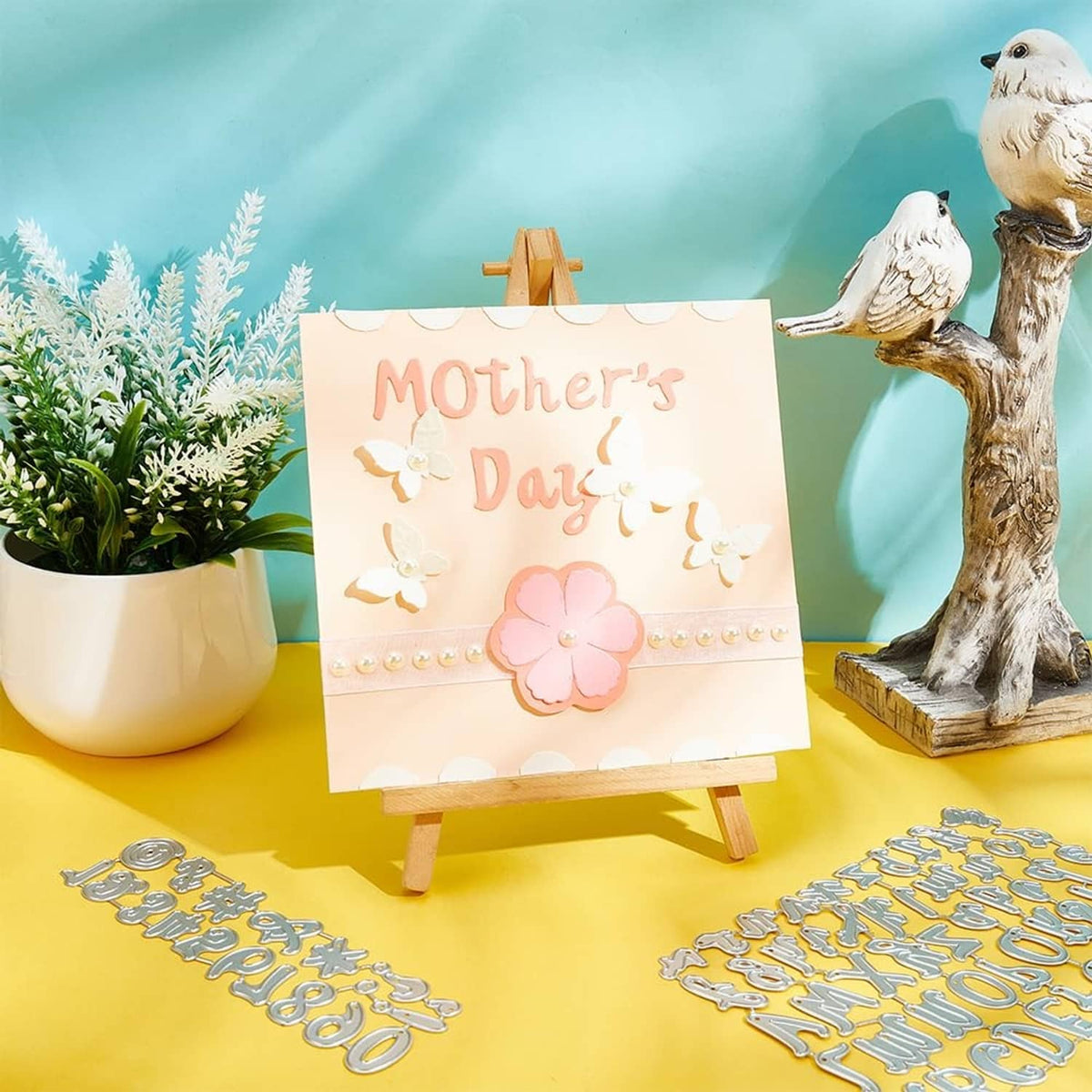Mother’s Day greeting card with flower motif and birds, decorated with dies