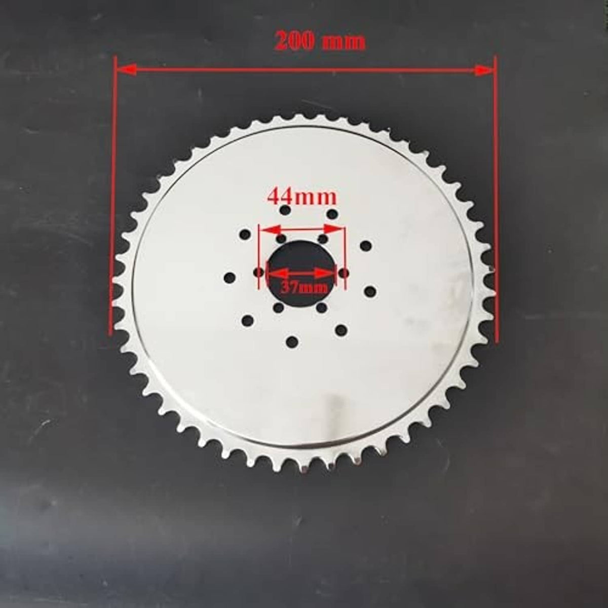 Steel 48-tooth sprocket with mounting holes and labeled size dimensions