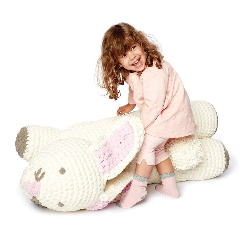 Cuddle baby blanket yarn blanket animal shape with white plush and pink accents
