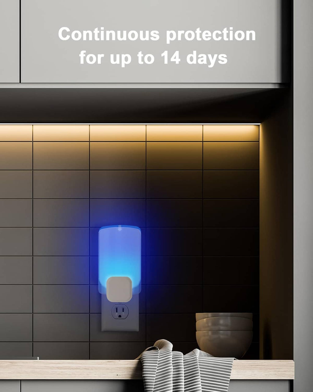 Stem flying insect light trap with blue refill cartridge for continuous protection up to 14 days
