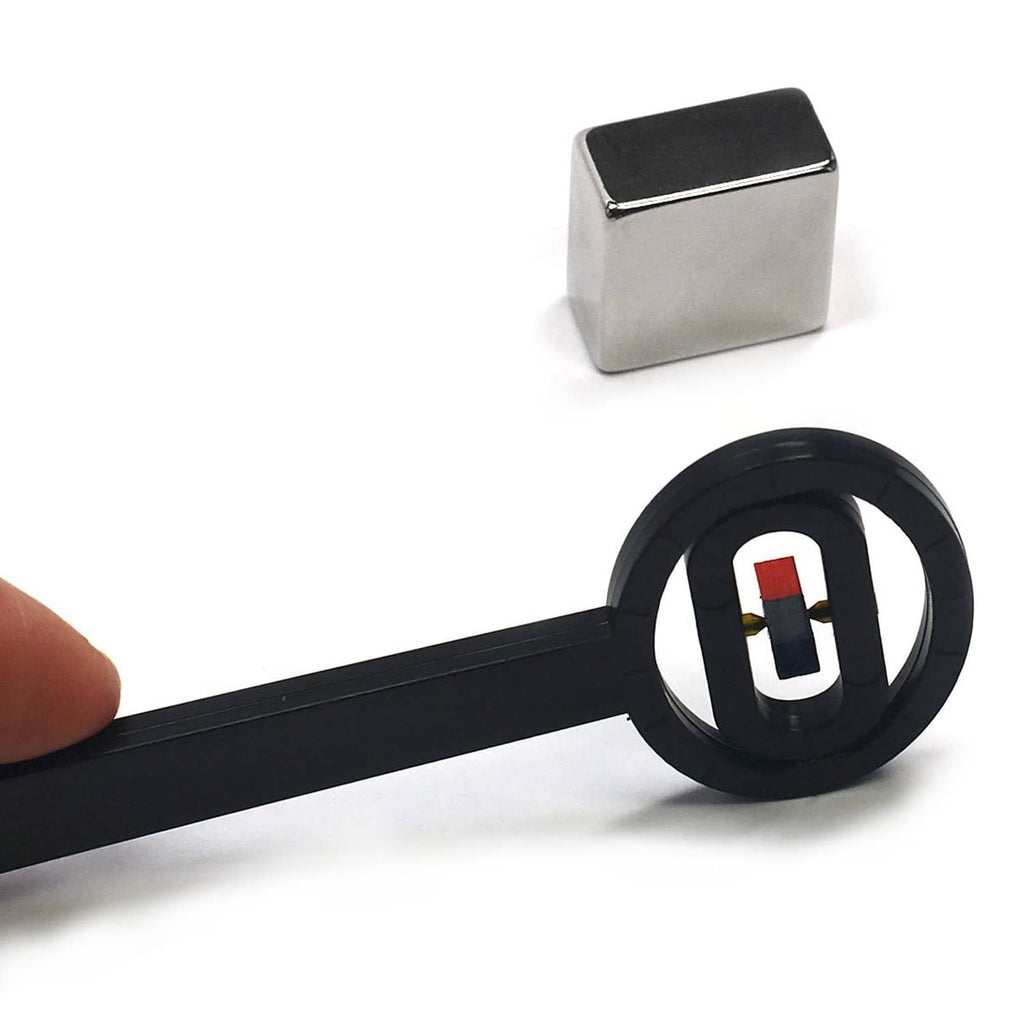Magnetic pole detector bar with ring head and cube magnet