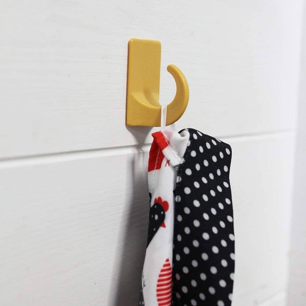 Chicken-themed egg apron wall hook loop with polka-dot fabric and roosters