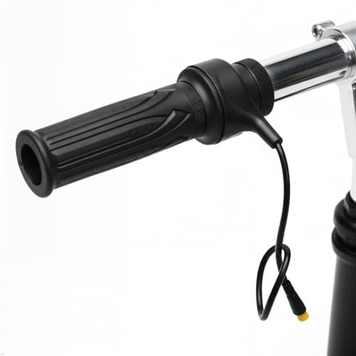 Black full-twist throttle grip on handlebar with yellow-tipped connector cable