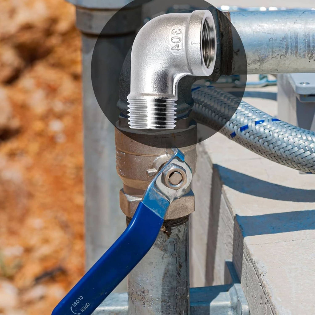 90° stainless steel elbow pipe fitting with threaded connections for plumbing