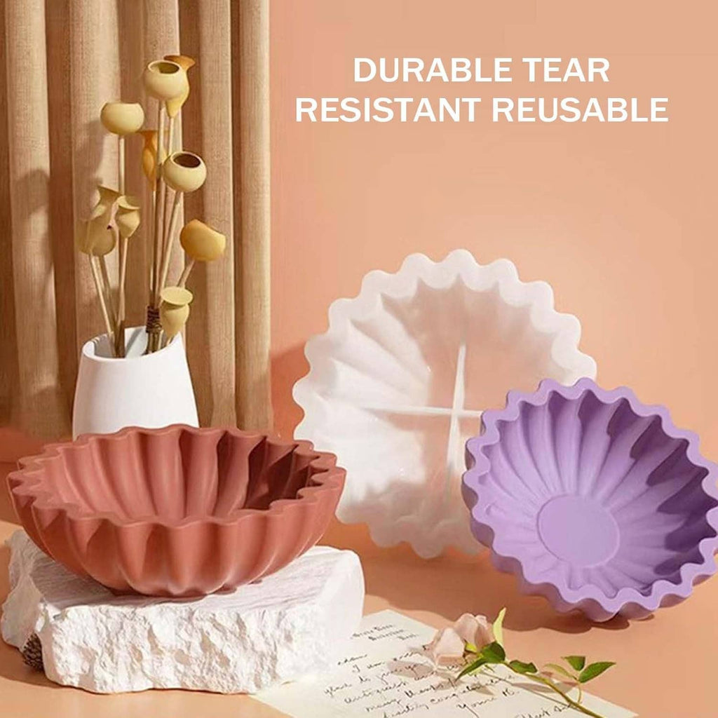 Pastel silicone flower tray molds: pink, mauve, and white scalloped bowls