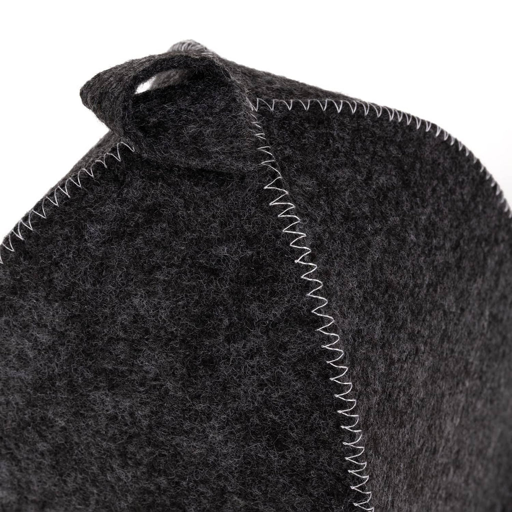 Dark grey wool sauna hat, close-up of zigzag stitched brim edge