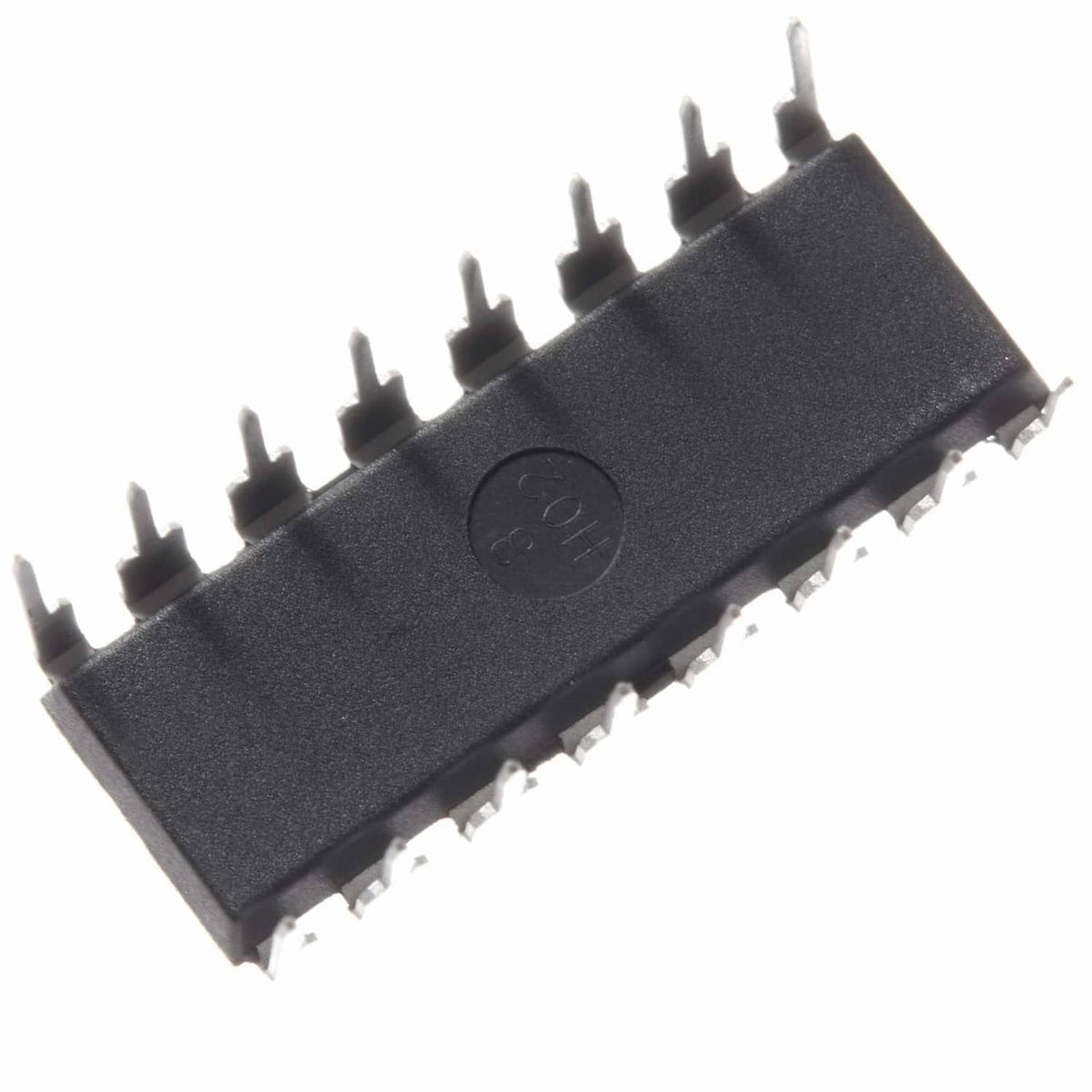LM13700N dual op transconductance amplifier IC, black DIP16 with visible pin rows