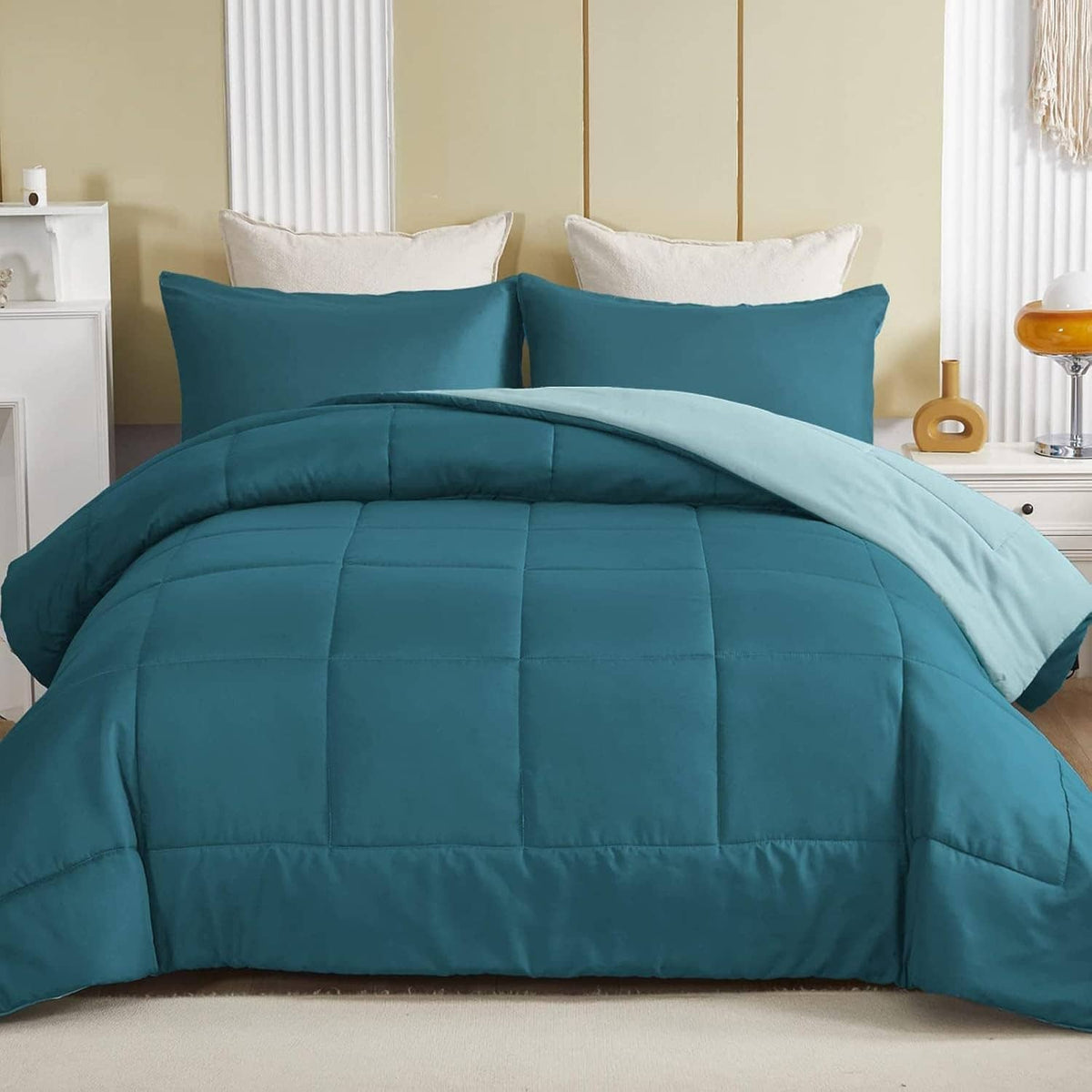 King-size reversible comforter set with teal and light-blue comforter plus two matching pillows