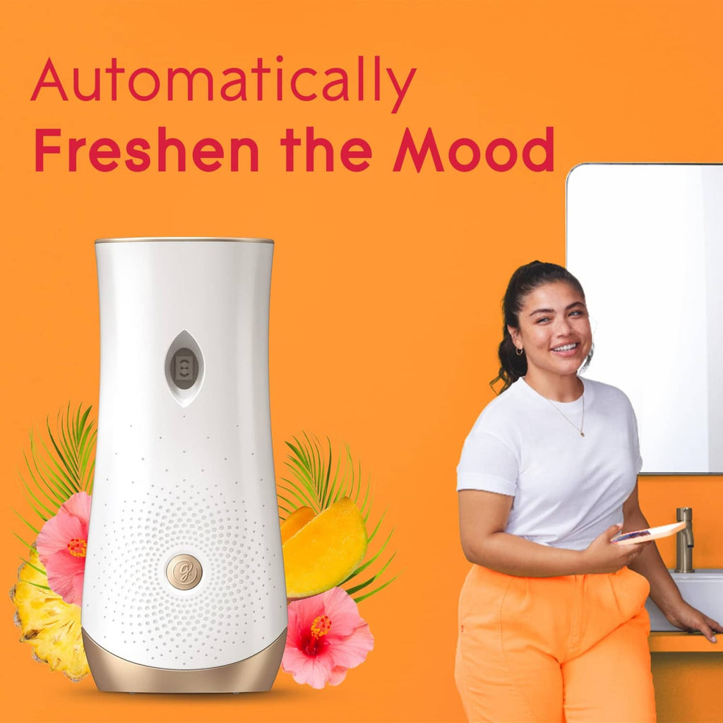 White automatic spray holder with gold buttons and tropical flowers