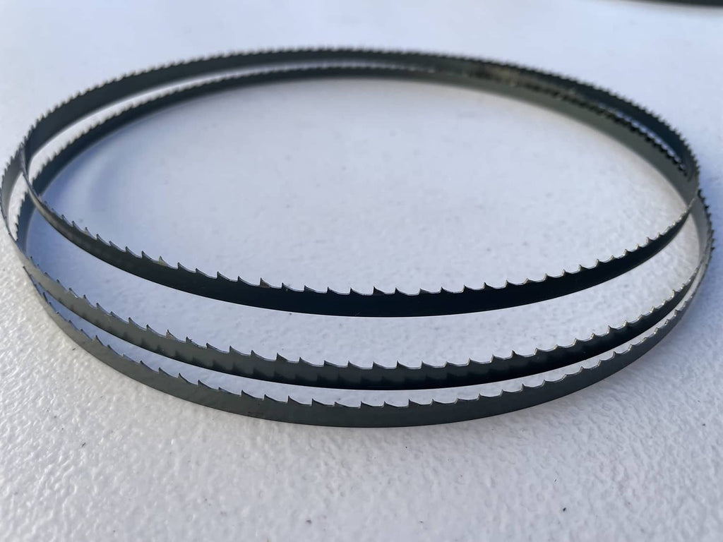 AYAO band saw blade with fine teeth, dark loop