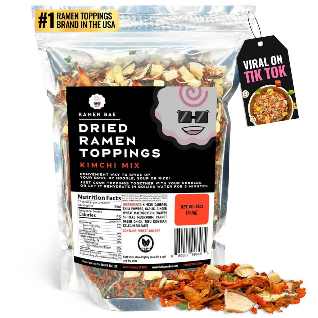Dried ramen toppings mix pouch with kimchi-style vegetable flakes and seasoning