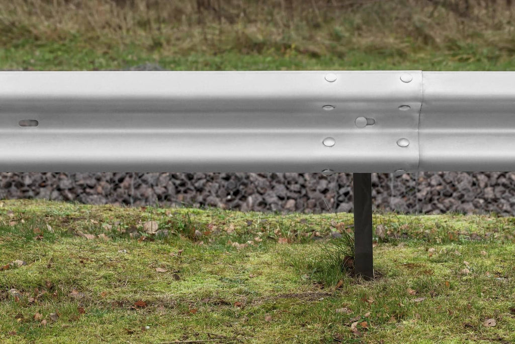 Metal beam coated with cold galvanizing compound, silver-gray protective finish