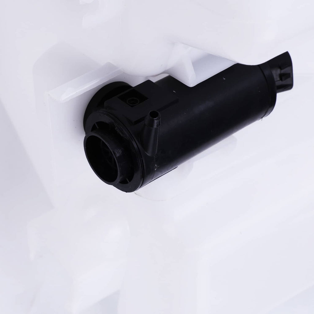Windshield washer expansion tank pump assembly with hose outlet