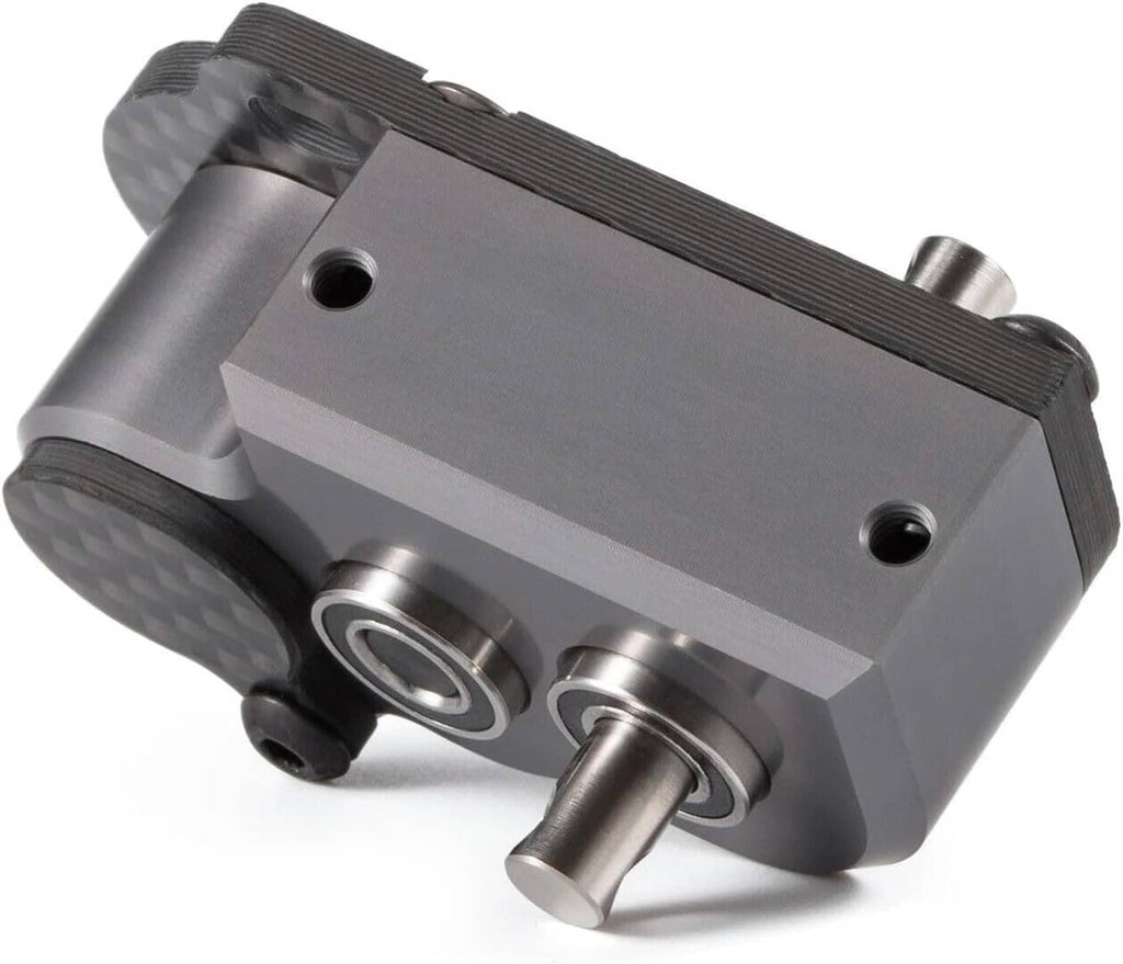 RC 48P gearbox with slipper pad, underside view with metal components and screw posts