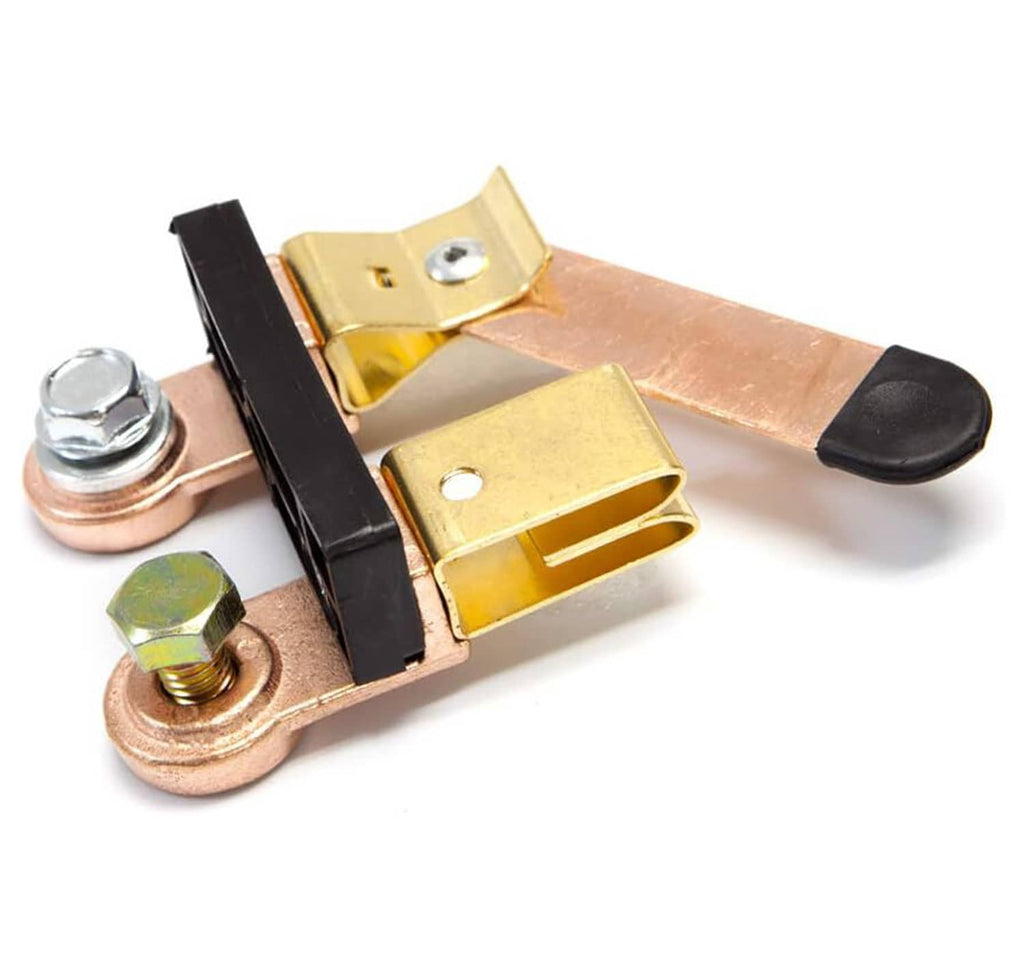 Car battery disconnect switch with copper blade and black handle cap