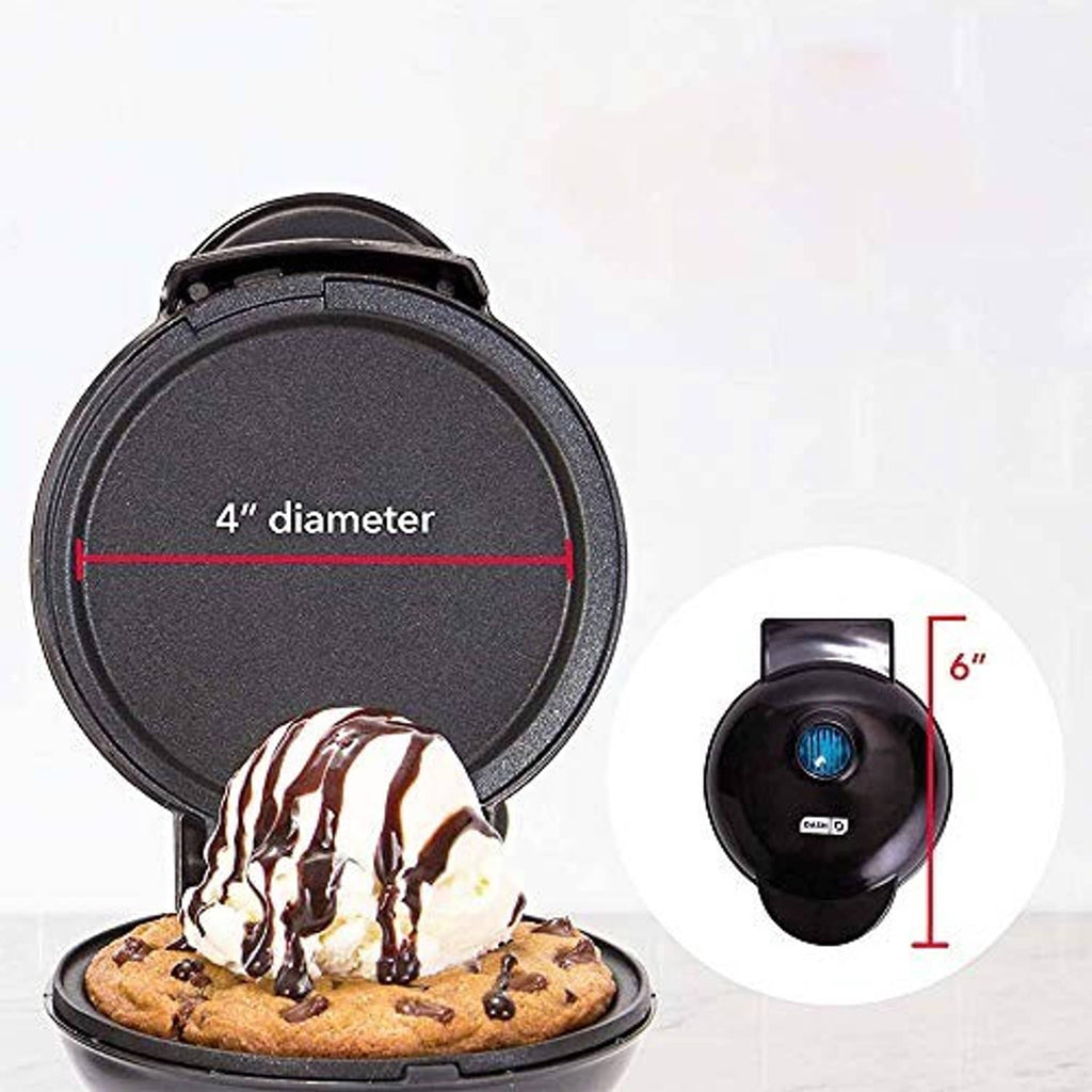 Open round griddle with 4-inch cooking surface, showing cookie with chocolate drizzle