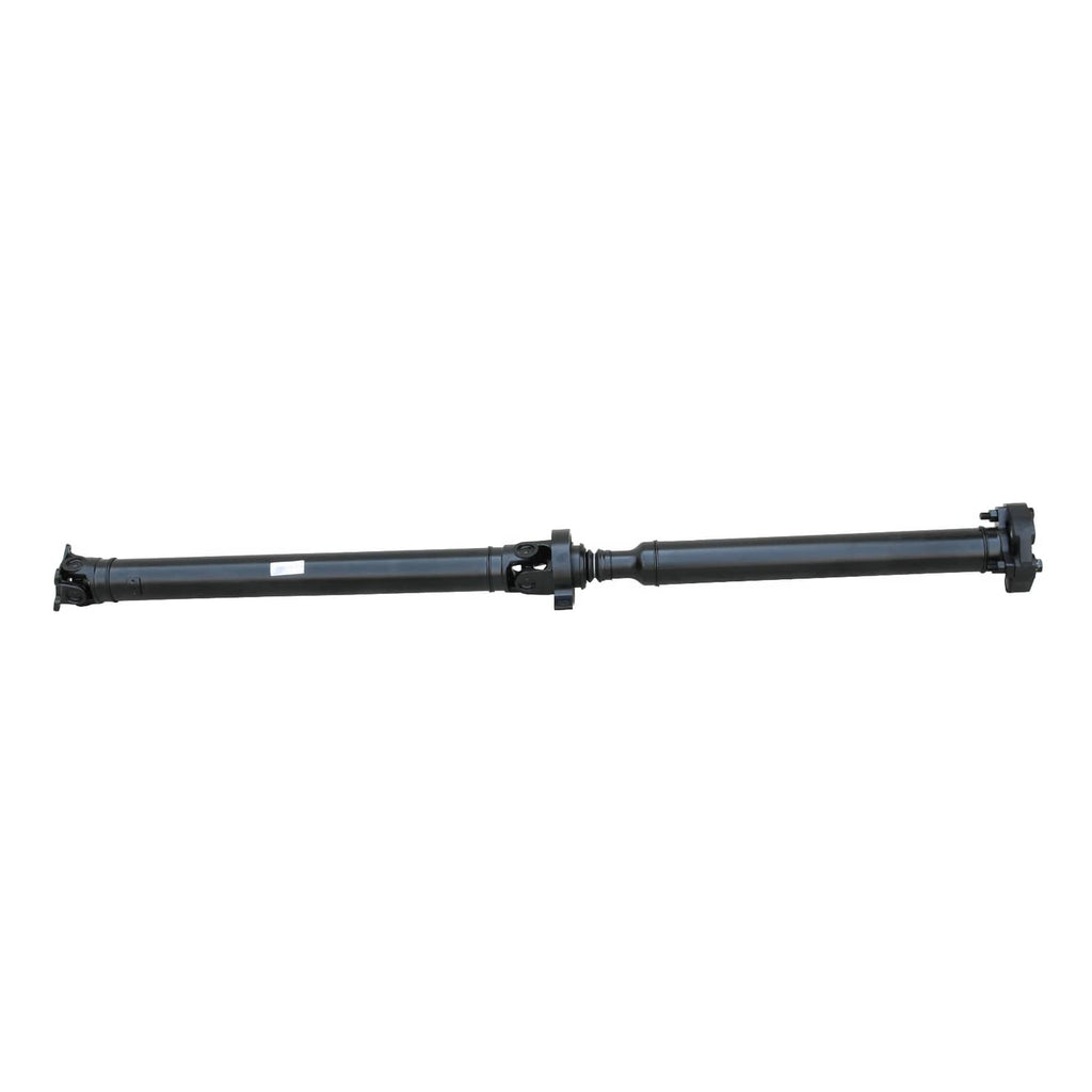 Rear drive shaft assembly with two universal joints and end yoke