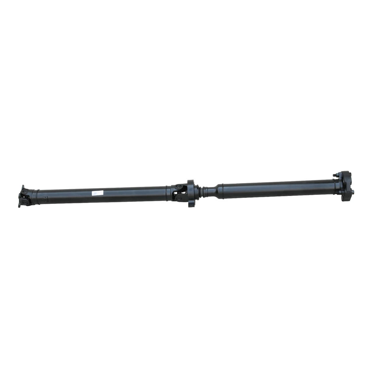 Rear drive shaft assembly with two universal joints and end yoke
