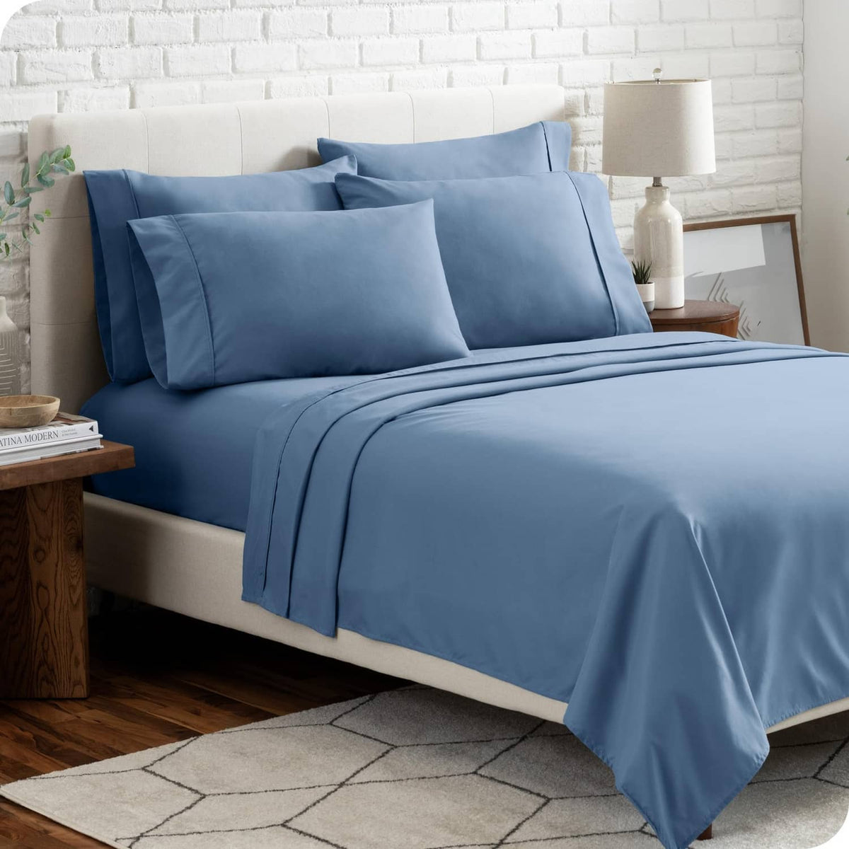 Twin XL microfiber bed sheet set in blue, with flat sheet and pillowcases