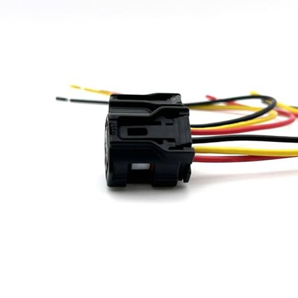 Camshaft sensor connector pigtail plug with black housing and exposed wire leads