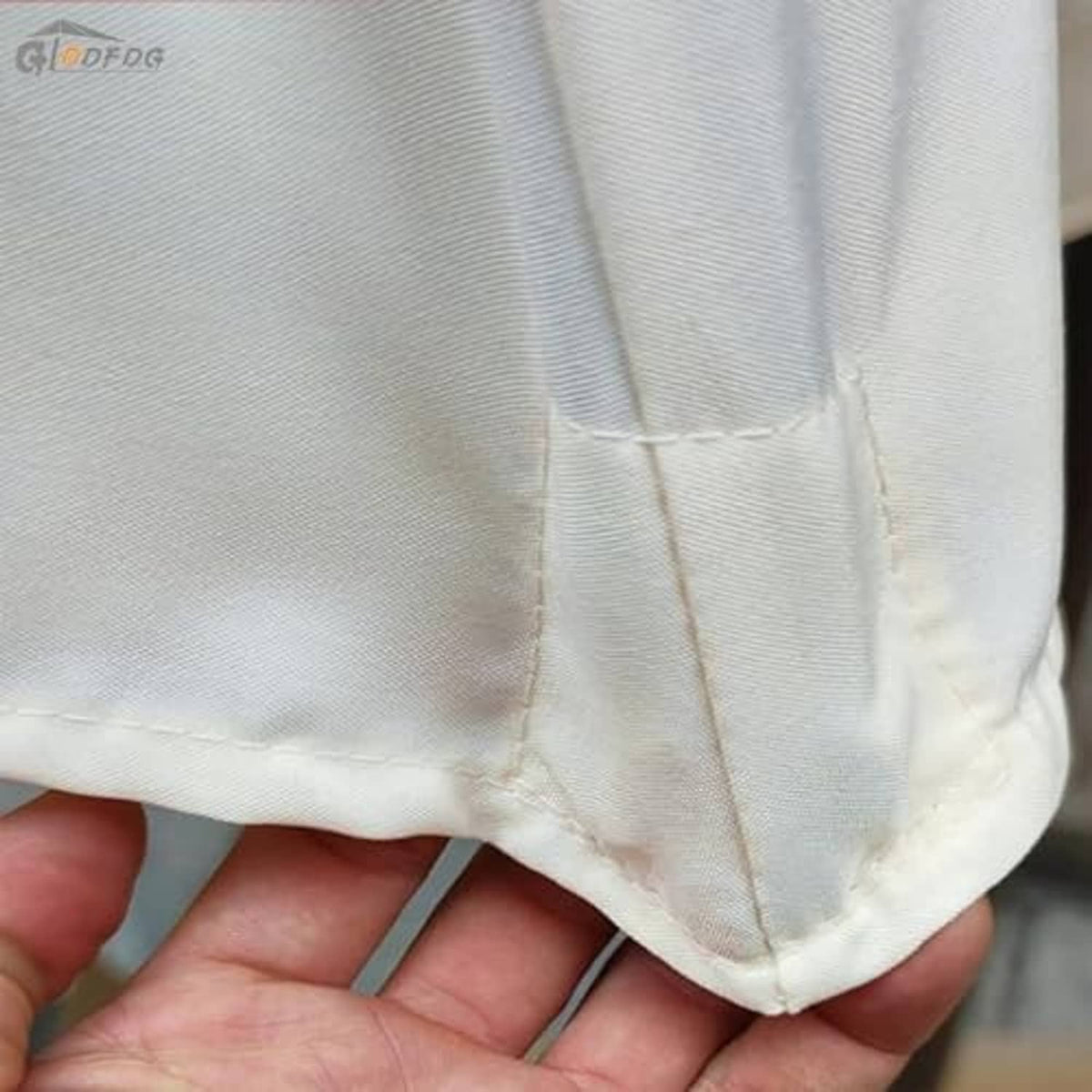 Reinforced seam corner on umbrella replacement canopy fabric