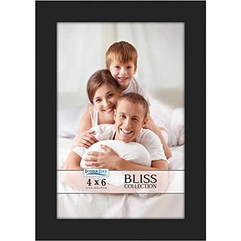 Black 4x6 photo frame with modern border and clear front