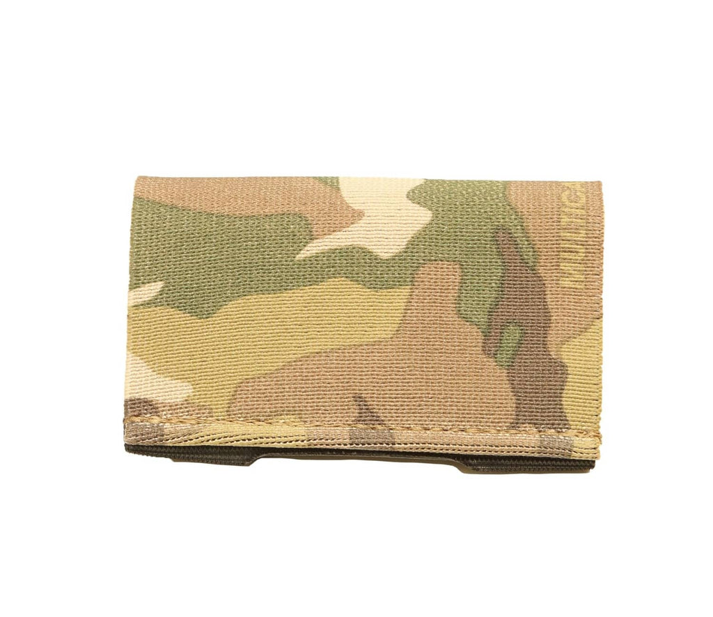 Multicam elastic pouch sleeve with reinforced edge and visible stitched seams