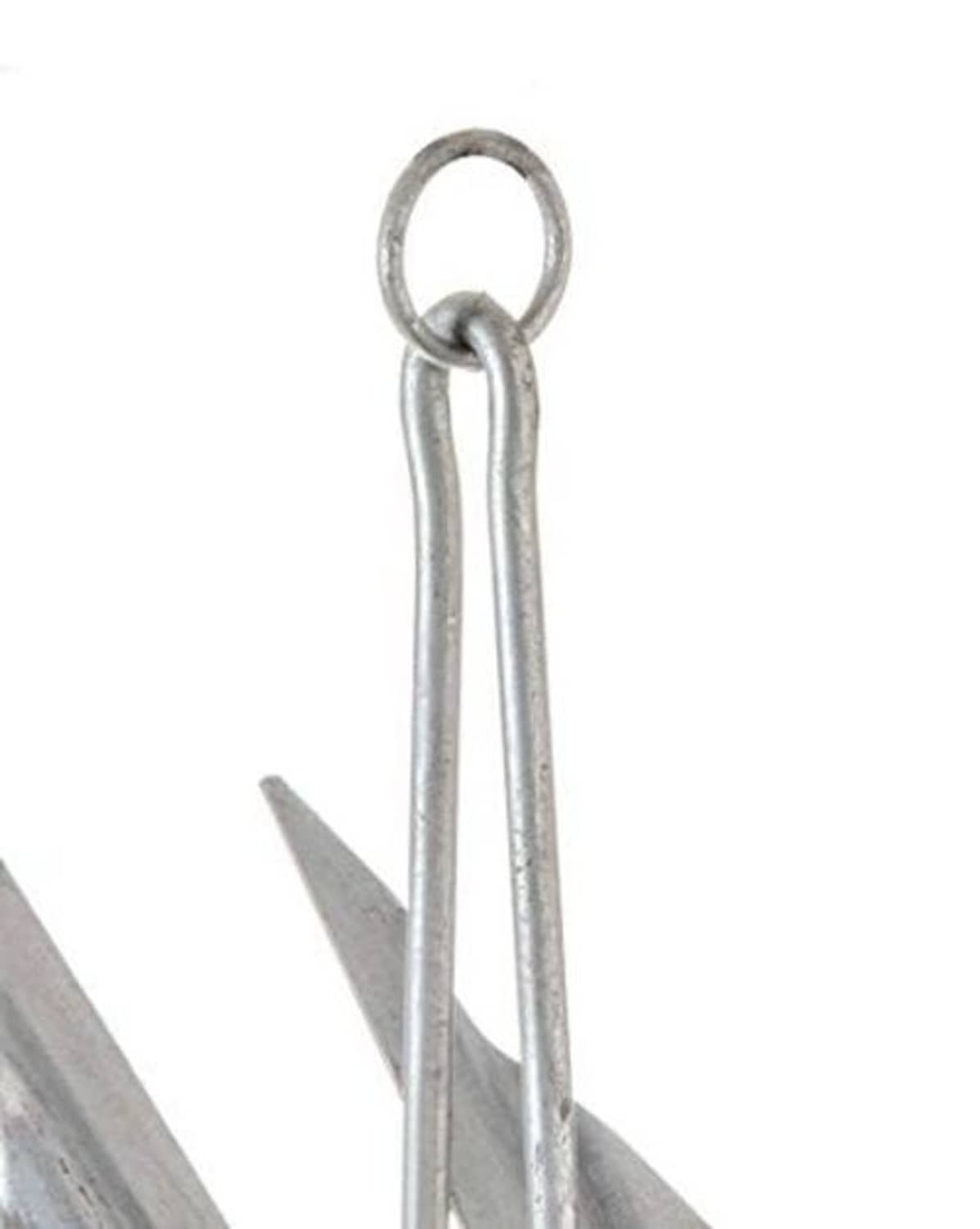Steel anchor ring shackle attached to a slip shank, with fluke tips visible