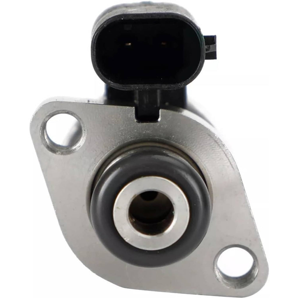 Fuel injector mounting flange with circular inlet opening, close-up detail