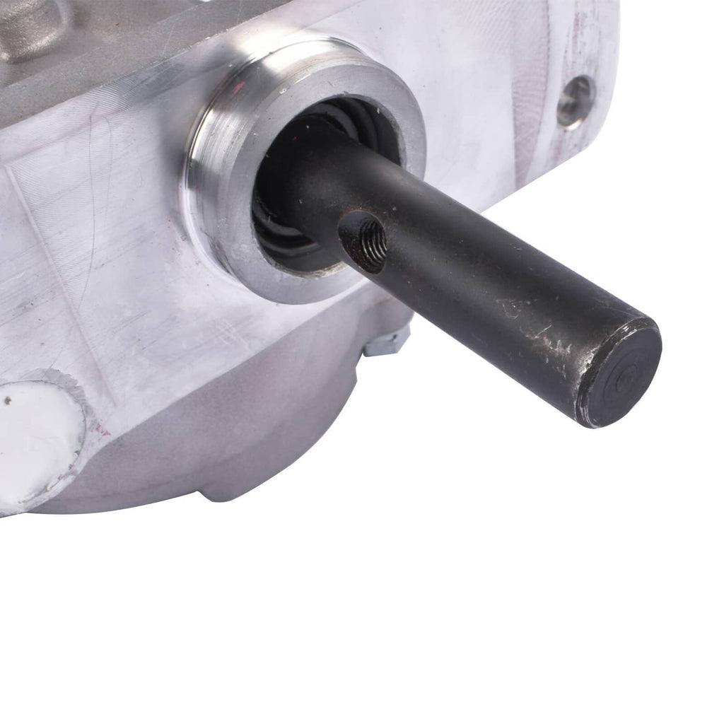 Rear differential lock actuator output shaft end with threaded center opening
