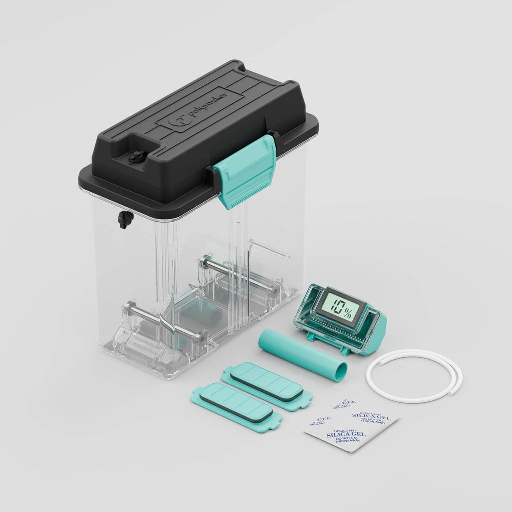 3D filament drying box with turquoise sealing unit and included accessories and cable