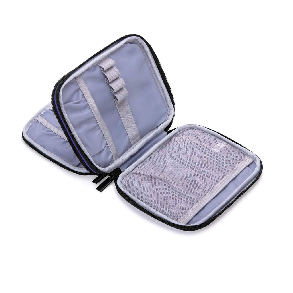 Damero crochet hook case with zipper, compact organizer with hook slots and mesh panel