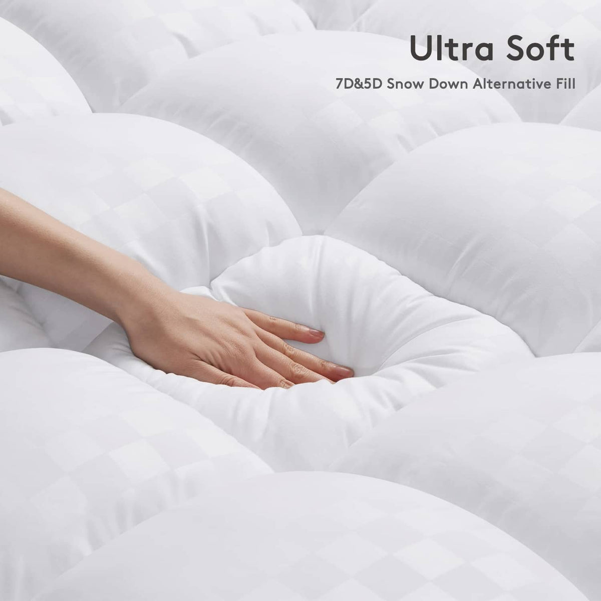 White ultra-soft mattress topper pad with smooth down-alternative fill