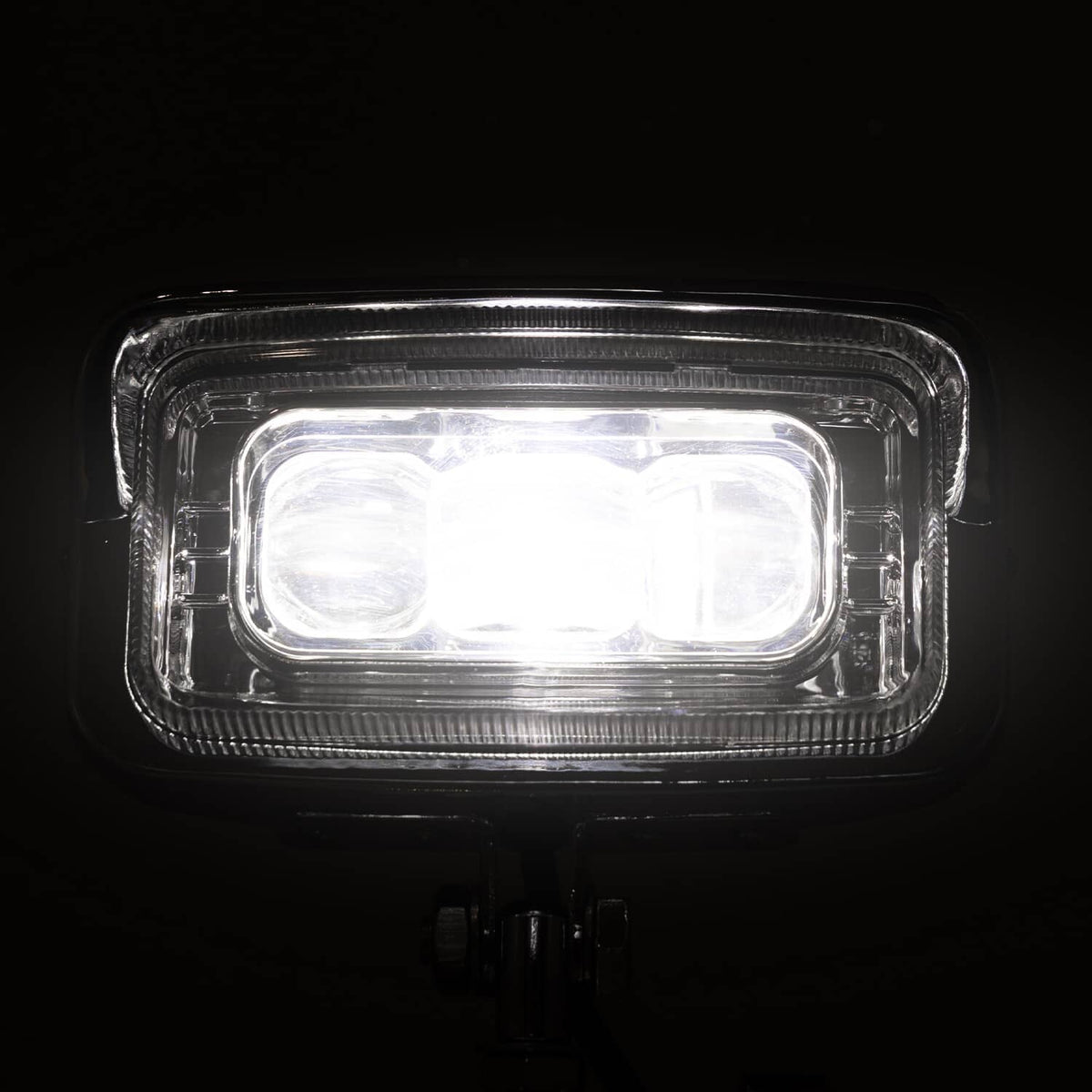 Illuminated squared LED headlight with a single bright rectangular beam