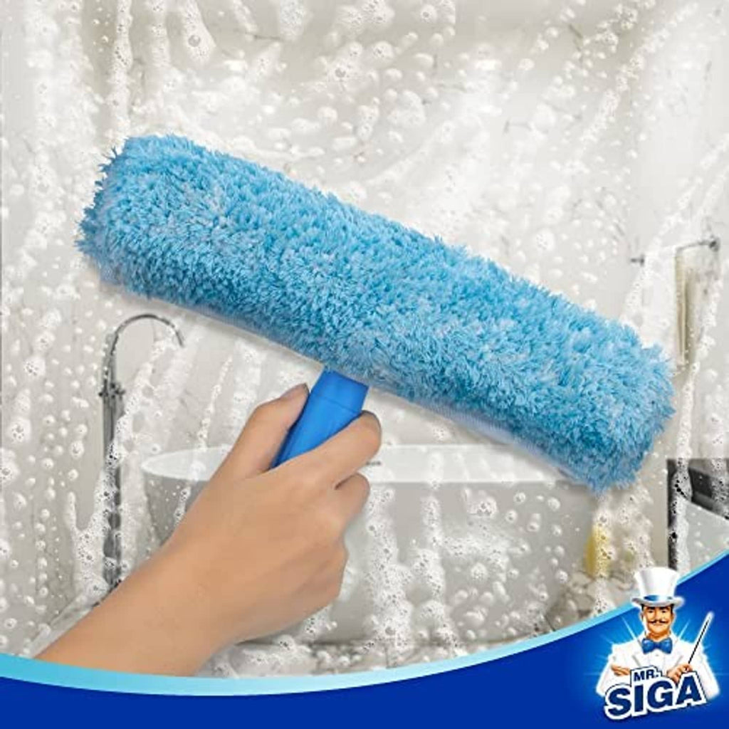 Light-blue microfiber window scrub pad on blue handle for wet glass cleaning