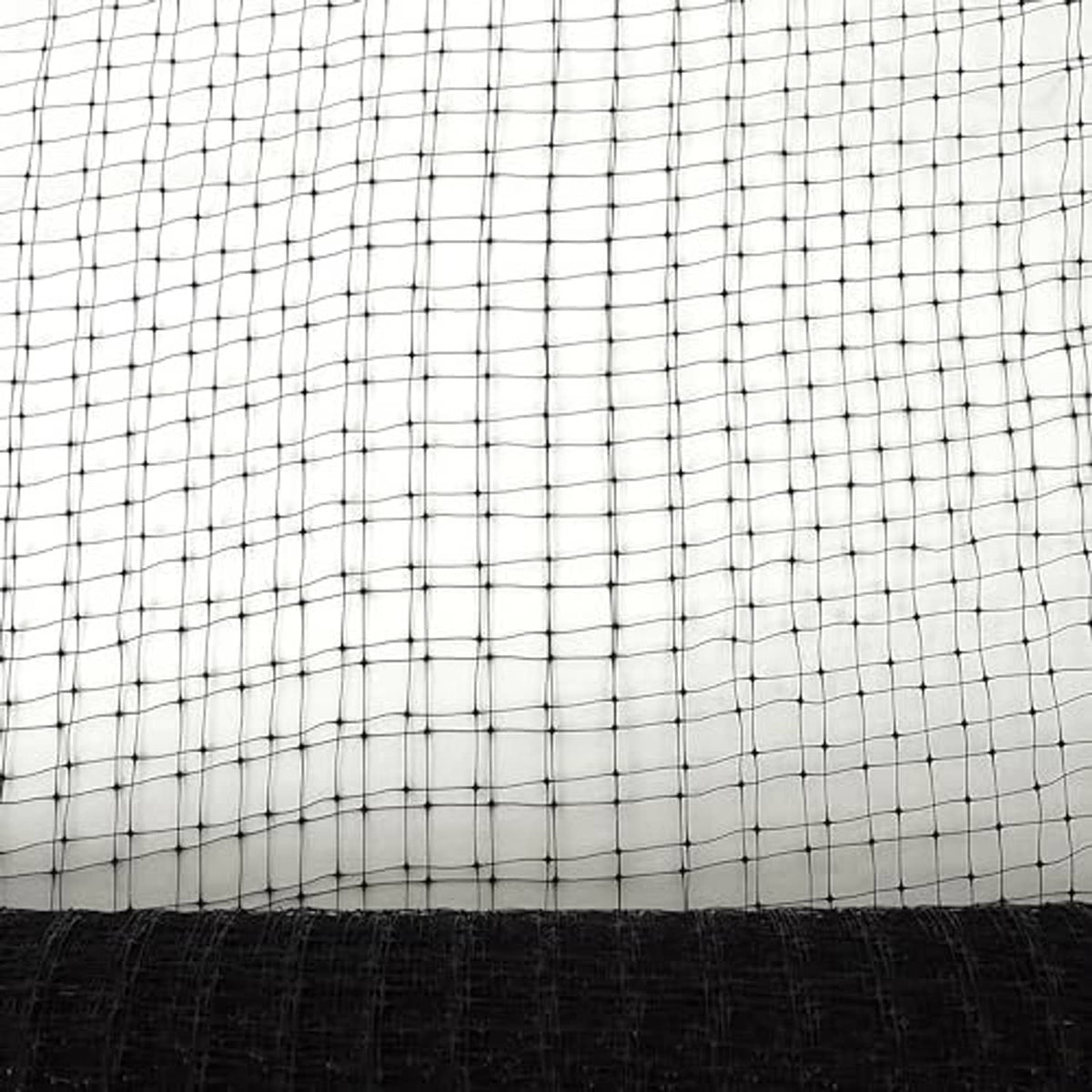 Protective mesh netting with small square grid pattern